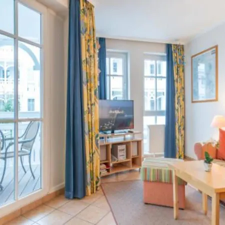 Mit Balkon Und Schwimmbadnutzung In * Sellin (Rugen)