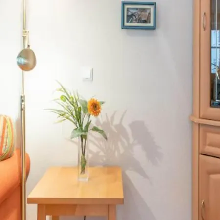 Lejlighed Mit Balkon Und Schwimmbadnutzung In